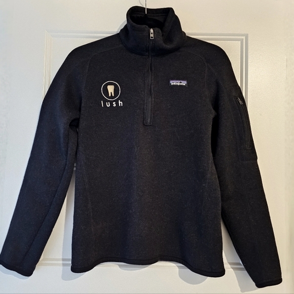 Patagonia Women's 1/4 Zip Black Pullover sz small - Picture 1 of 7